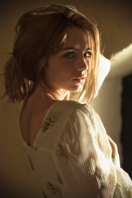 Ana de Armas - Photoshoot 2012