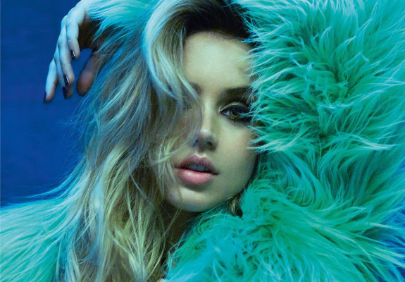 Ana de Armas by Dario Vazquez for El Pais (2017)