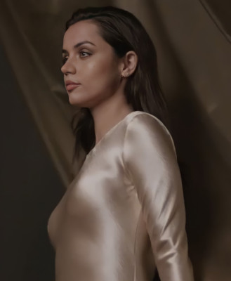 Ana de Armas - Estée Lauder (2021)