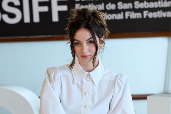 Ana de Armas - 'Blonde' Photocall at 70th SSIFF 09/24/2022