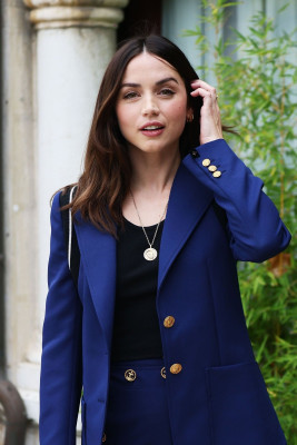 Ana de Armas - 79th Venice International Film Festival 09/07/2022