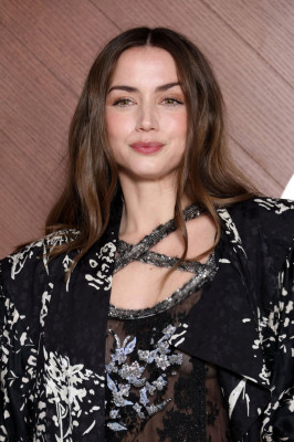 Ana de Armas – at Louis Vuitton F/W 2025 Fashion Show in Paris