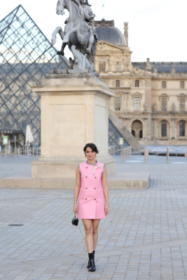 Ana de Armas - Louis Vuitton Fashion Show in Paris 10/05/2021