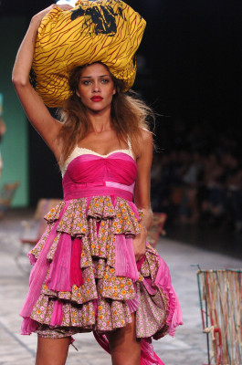 Ana Beatriz Barros pic #377079