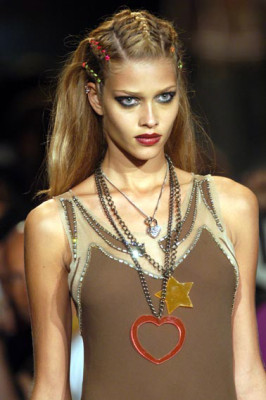 Ana Beatriz Barros pic #200780