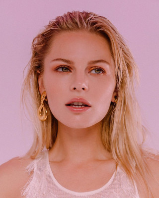 Anastasiya Stezhko pic #1201903
