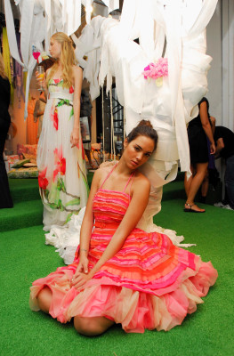 photo 3 in Andi Muise gallery [id264381] 2010-05-17 00:00:00