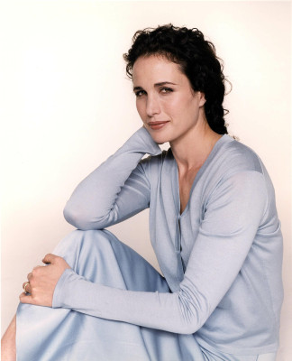 photo 18 in Andie Macdowell gallery [id169203] 2009-06-24 00:00:00