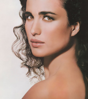 Andie Macdowell pic #105532