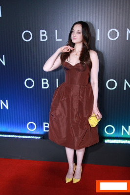 photo 9 in Andrea Riseborough gallery [id628866] 2013-04-26 00:00:00