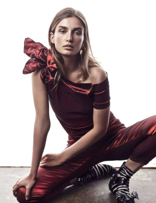 Andreea Diaconu - Elle France