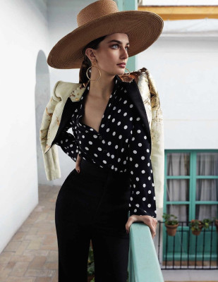 Andreea Diaconu - by Miguel Reveriego for Vogue Spain