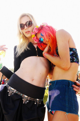 photo 18 in Andrej Pejic gallery [id627912] 2013-04-24 00:00:00