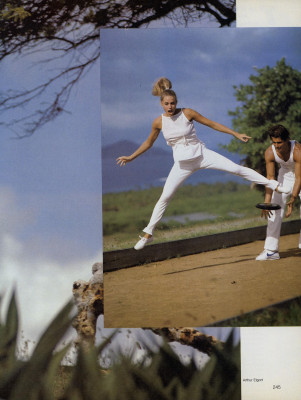 Anette Stai ~ US Vogue May 1981 by Arthur Elgort