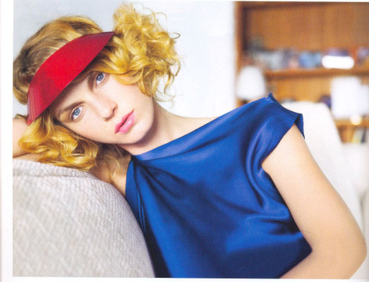photo 16 in Angela Lindvall gallery [id202712] 2009-11-06 00:00:00