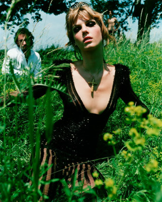 photo 11 in Angela Lindvall gallery [id271817] 2010-06-12 00:00:00