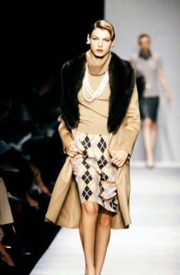 Angela Lindvall for Michael Kors Fall Winter 2000