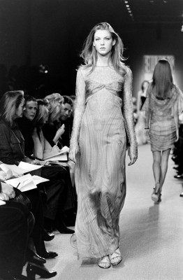 Angela Lindvall for Bill Blass Spring Summer 1998