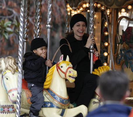 photo 13 in Angelina Jolie gallery [id439087] 2011-11-22 00:00:00
