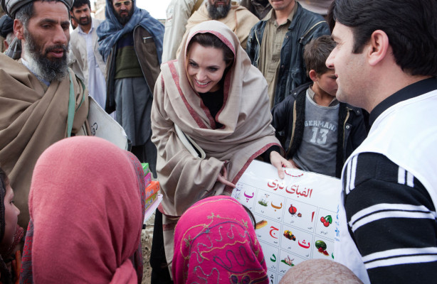 Angelina Jolie pic #674110