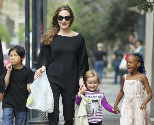 photo 15 in Angelina Jolie gallery [id480880] 2012-03-16 00:00:00