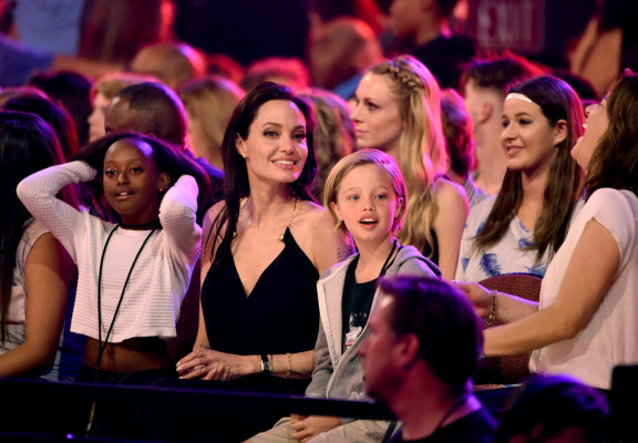 Angelina Jolie pic #799908