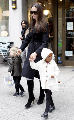 Angelina Jolie pic #485266