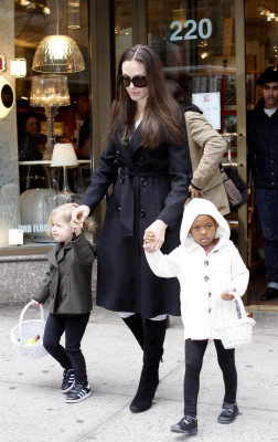 photo 5 in Angelina Jolie gallery [id485263] 2012-03-28 00:00:00