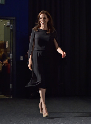 Angelina Jolie pic #779947