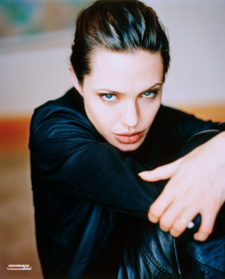 Angelina Jolie pic #140951
