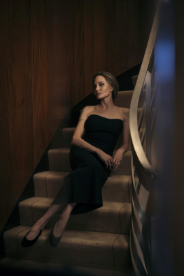 Angelina Jolie by Victoria Will fot Los Angeles Times The Envelope (2024)