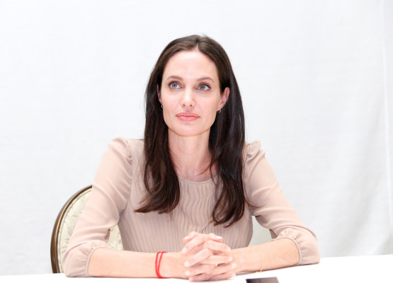 Angelina Jolie pic #858304