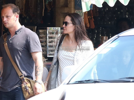 Angelina Jolie pic #948085