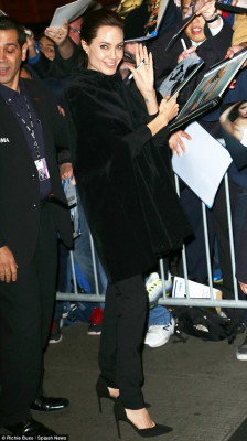 Angelina Jolie pic #777917