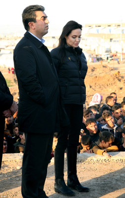 Angelina Jolie pic #790035