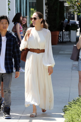 Angelina Jolie pic #1217051