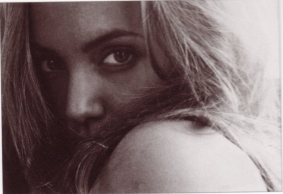 Angelina Jolie pic #83376