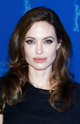 Angelina Jolie pic #464395