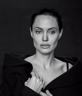 Angelina Jolie pic #843064