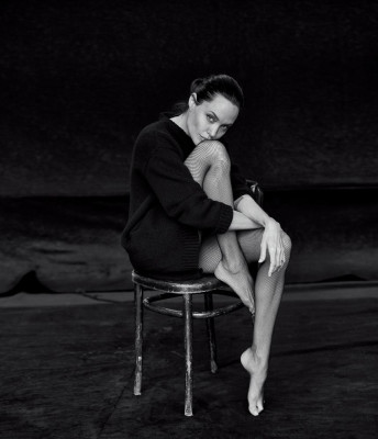 Angelina Jolie pic #843068