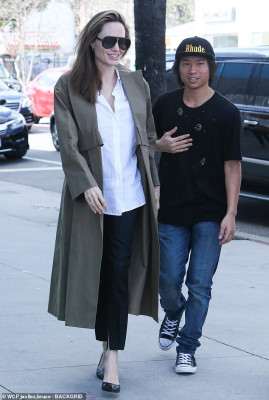 photo 6 in Angelina Jolie gallery [id1143618] 2019-02-20 00:00:00