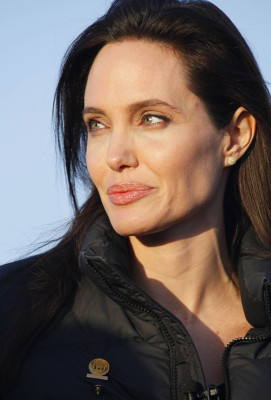 Angelina Jolie pic #790057
