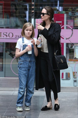 Angelina Jolie pic #1167964