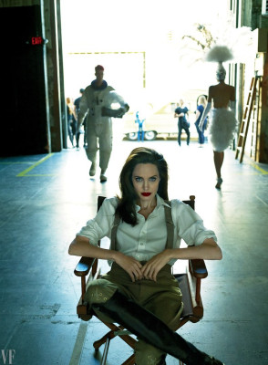 Angelina Jolie pic #985757