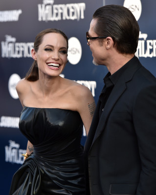 Angelina Jolie pic #736139