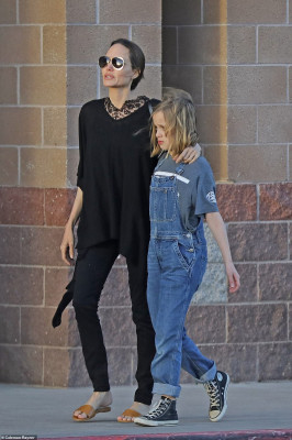 Angelina Jolie pic #1180167