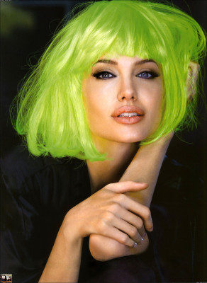 Angelina Jolie pic #98521