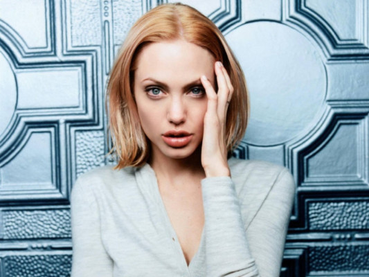 Angelina Jolie pic #160531
