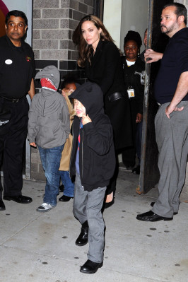 photo 7 in Angelina Jolie gallery [id443189] 2011-12-06 00:00:00
