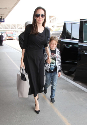 Angelina Jolie pic #893777